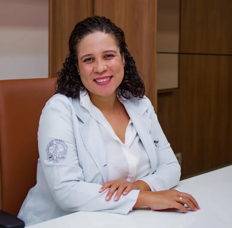 Dra. Raquel Nogueira, médica coloproctologista